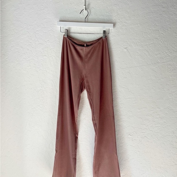 SKIMS Pants - SKIMS Cotton Picot Straight Leg Pants in Umber